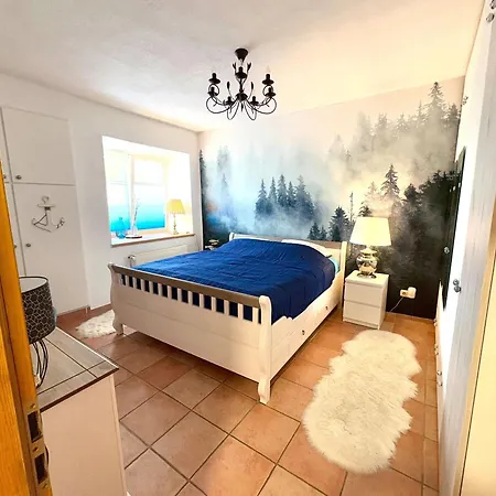Holiday home Feldsteinscheune Kaeselin Fincken