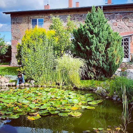 Feldsteinscheune Kaeselin بيت للعطل *