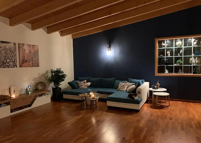 Feldsteinscheune Kaeselin 펜션 Röbel